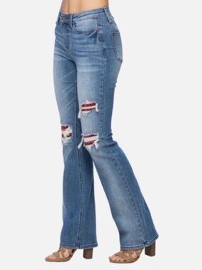 Judy Blue Light Wash Jeans with plaid destressing